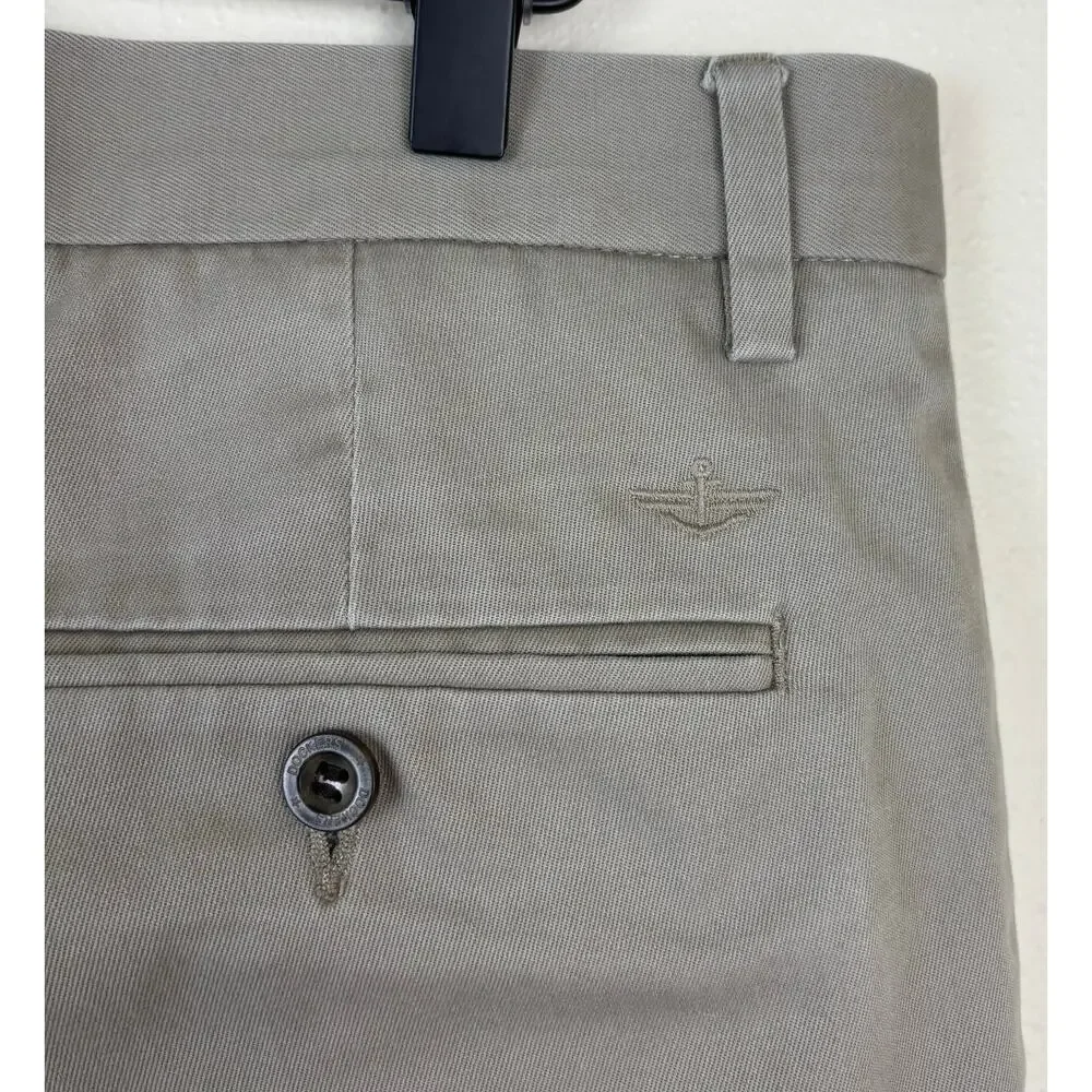 Dockers Men's Signature Straight Fit Creased Khaki Pants W34 L34 Timberwolf
